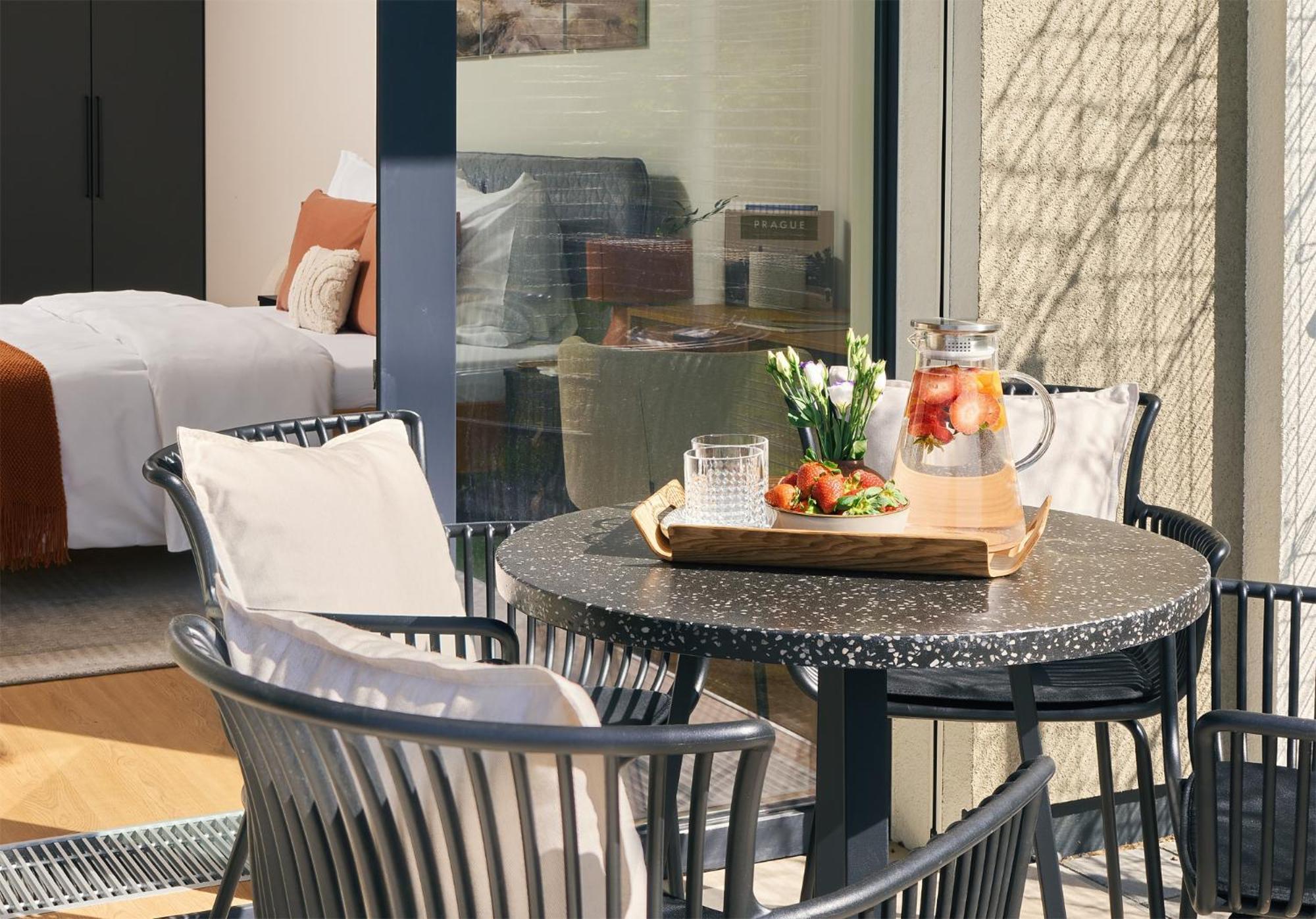 Apartament Beta Home - Free Garage, Air Condition, Garden, At Metro, 2Nd Parking On Request